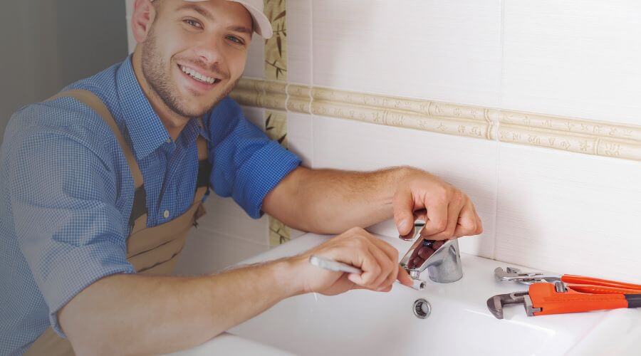 Professional clogged drains services in Santa Anna, TX